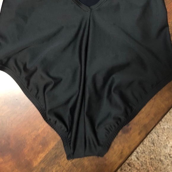 Nike One Piece Bathing Suit - Picture 4 of 10